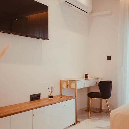 Aelia - Luxury Central Suite Αλεξανδρούπολη Εξωτερικό φωτογραφία